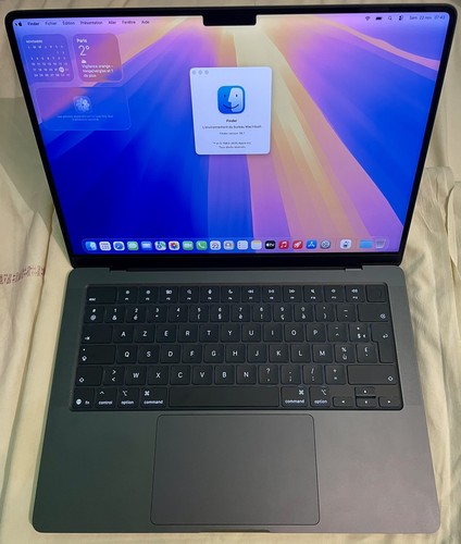 Macbook pro apple m5 - pro, •